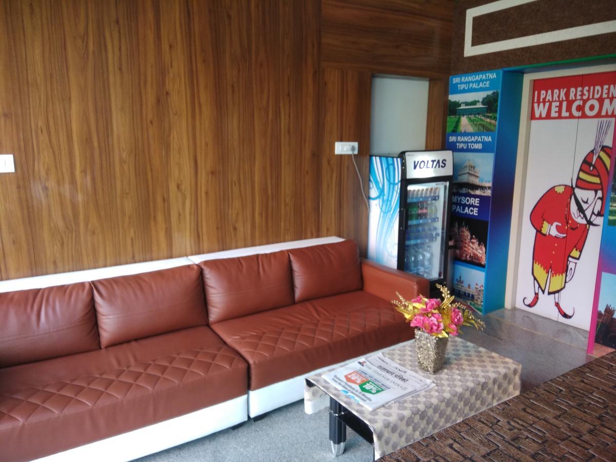 I Park Residency Hotel Бангалор Екстериор снимка