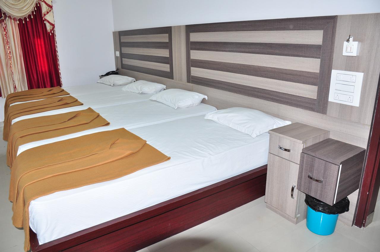 I Park Residency Hotel Бангалор Екстериор снимка