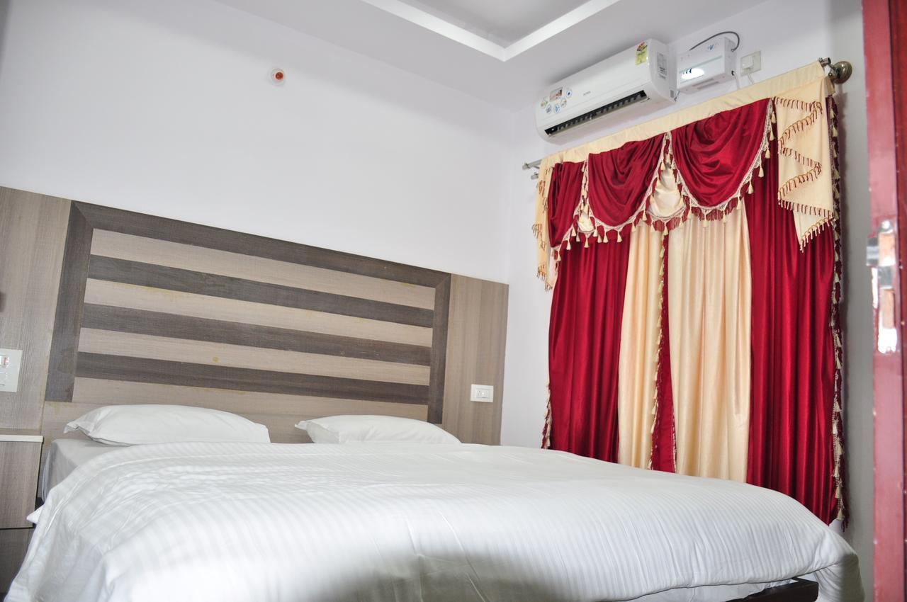 I Park Residency Hotel Бангалор Екстериор снимка