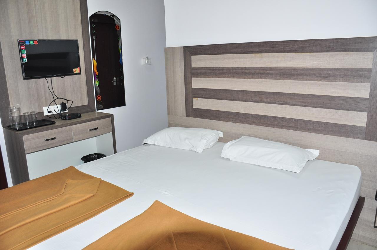 I Park Residency Hotel Бангалор Екстериор снимка